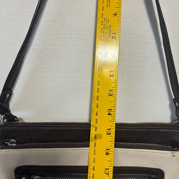 Dana Buchman Small shoulder bag 10.9X9” cream brown trim EUC - Picture 7 of 15